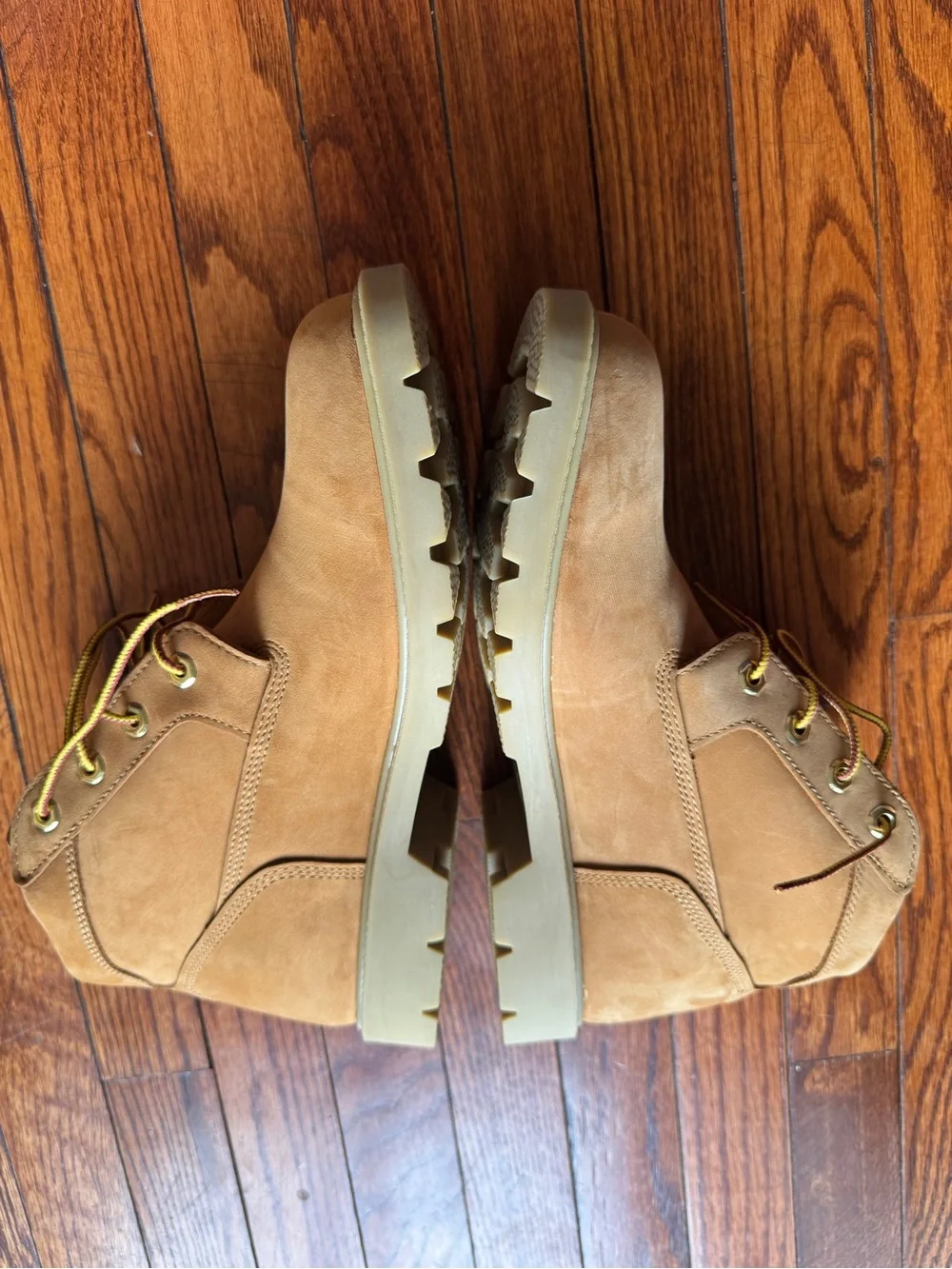 Timberland Men's Wheat Tan Nubuck Work Boot Chukka